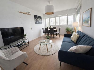 For rent Talence 4 rooms 82 m2 Gironde (33400) photo 0