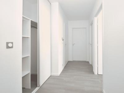 For rent Montreuil-bellay 2 rooms 66 m2 Maine et loire (49260) photo 2