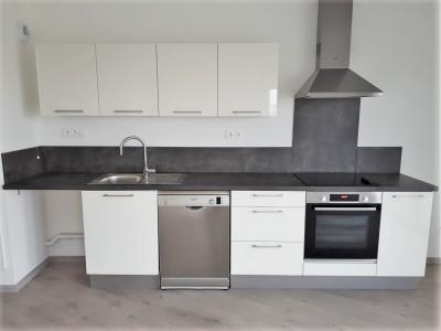 For rent Rennes 2 rooms 43 m2 Ille et vilaine (35000) photo 2