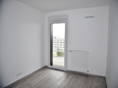 For rent Rennes 2 rooms 43 m2 Ille et vilaine (35000) photo 3