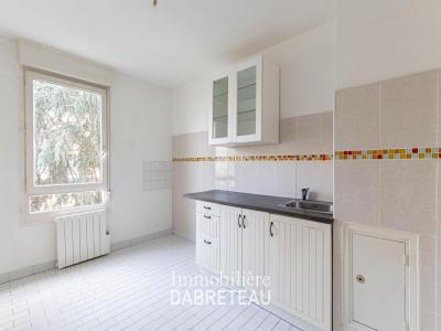 Louer Appartement 76 m2 Tassin-la-demi-lune