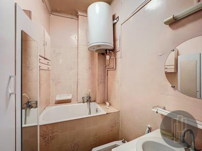 For sale Lyon-7eme-arrondissement 3 rooms 60 m2 Rhone (69007) photo 4