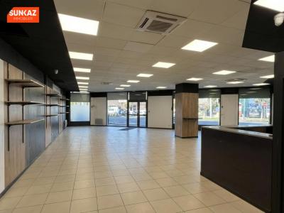 Louer Local commercial 269 m2 Saint-pierre