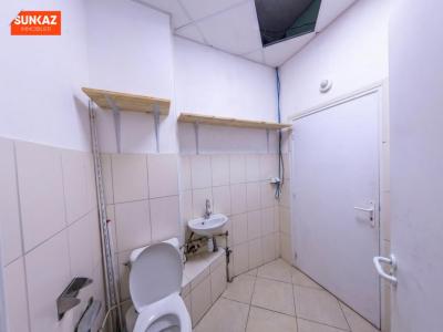 Louer Local commercial Saint-pierre 86160 euros