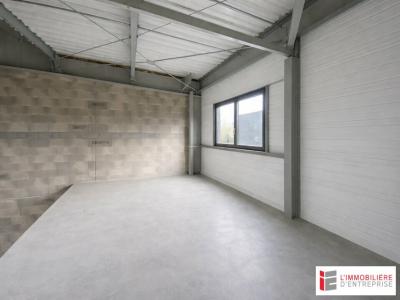 Louer Commerce 256 m2 Bruz