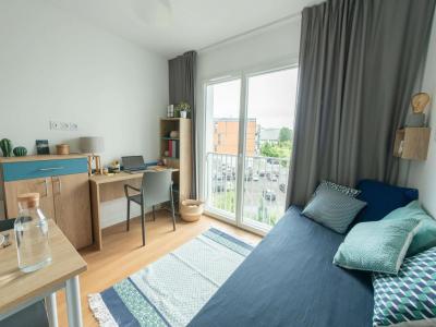 For rent Rochelle 1 room 19 m2 Charente maritime (17000) photo 2