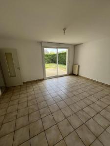 For sale Beaufort-en-vallee 4 rooms 84 m2 Maine et loire (49250) photo 2