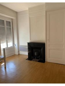 Louer Appartement 42 m2 Lyon-7eme-arrondissement