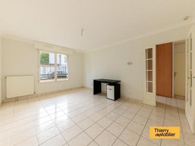 For sale Nantes 2 rooms 52 m2 Loire atlantique (44000) photo 2