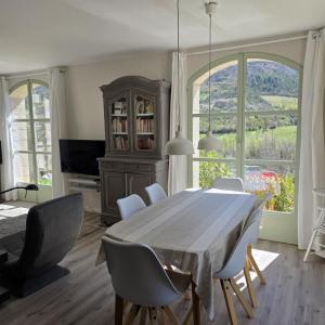 For sale Roche-sur-le-buis 9 rooms 155 m2 Drome (26170) photo 2