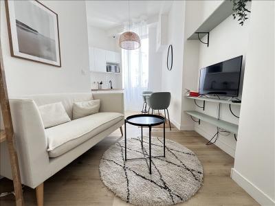 For rent Bordeaux 2 rooms 27 m2 Gironde (33800) photo 0