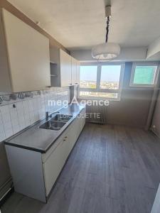 For sale Rennes 3 rooms 63 m2 Ille et vilaine (35000) photo 1