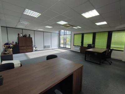 Acheter Bureau 24 m2 Serris