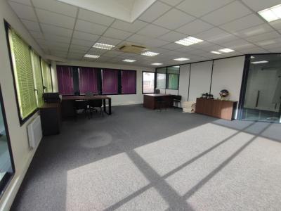 Acheter Bureau Serris 252080 euros