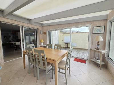 For sale LA CHAUME 5 rooms 126 m2 Vendee (85100) photo 3