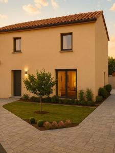 For sale 4 rooms 85 m2 Rhone (69320) photo 0