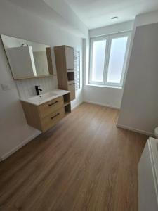 For sale Lannoy 4 rooms 90 m2 Nord (59390) photo 4