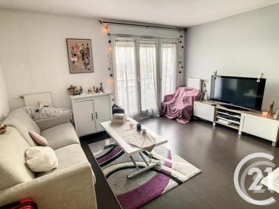 For rent Thiais 1 room 26 m2 Val de Marne (94320) photo 0