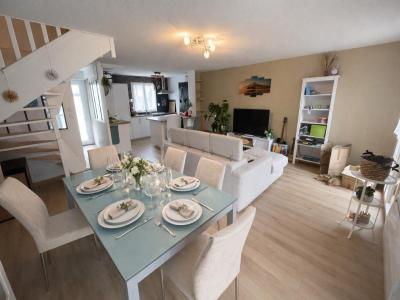 For sale Saint-lys 4 rooms 85 m2 Haute garonne (31470) photo 0