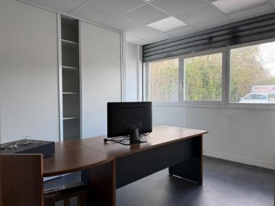 Louer Commerce 150 m2 Amiens