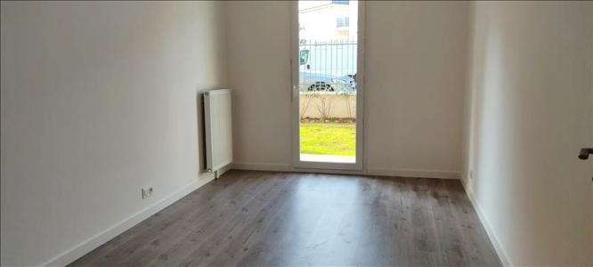 Louer Appartement Sainte-genevieve-des-bois 997 euros