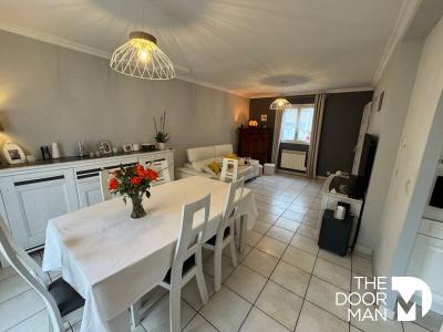 For sale Perray-en-yvelines 4 rooms 71 m2 Yvelines (78610) photo 1