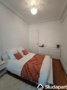 For rent Paris-14eme-arrondissement 1 room 17 m2 Paris (75014) photo 2