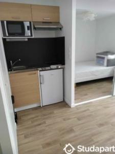 For rent Roche-sur-yon 2 rooms 27 m2 Vendee (85000) photo 1