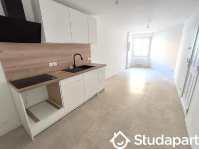 Louer Appartement 32 m2 Saint-quentin-la-poterie