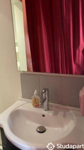 For rent Rouen 1 room 19 m2 Seine maritime (76000) photo 4