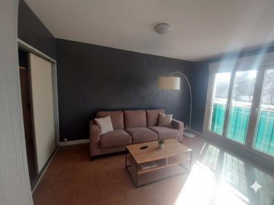 For rent Semur-en-auxois 1 room 25 m2 Cote d'or (21140) photo 0