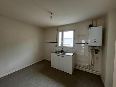 For sale Angers 4 rooms 88 m2 Maine et loire (49000) photo 3