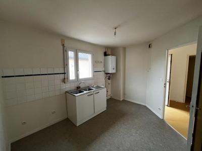 For sale Angers 4 rooms 88 m2 Maine et loire (49000) photo 4