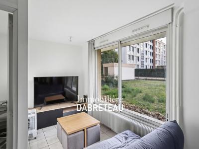 For sale Lyon-8eme-arrondissement 2 rooms 45 m2 Rhone (69008) photo 0