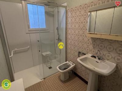 For sale Bourbon-l'archambault 3 rooms 85 m2 Allier (03160) photo 4