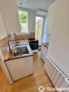 For rent Rouen 1 room 20 m2 Seine maritime (76000) photo 0