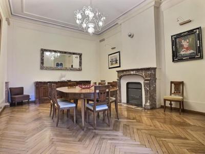 Acheter Prestige Bordeaux 2048000 euros