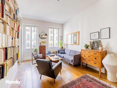 For sale Paris-10eme-arrondissement 3 rooms 66 m2 Paris (75010) photo 2