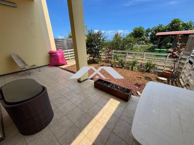 Acheter Immeuble Petite-ile 444850 euros