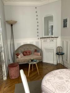 For rent Paris-8eme-arrondissement 2 rooms 39 m2 Paris (75008) photo 0