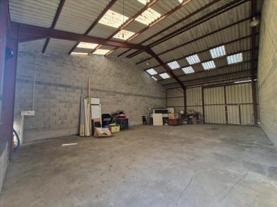 Annonce Location Commerce Riom 63