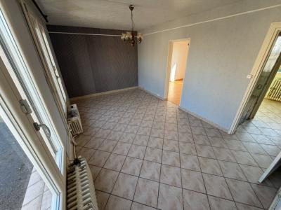 For sale Creusot 5 rooms 94 m2 Saone et loire (71200) photo 2