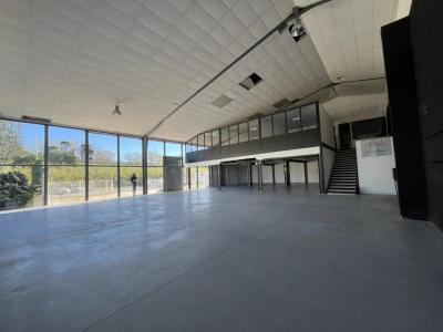 Annonce Location Local commercial Frejus 83