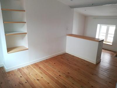 For rent Clermont-ferrand 2 rooms 32 m2 Puy de dome (63100) photo 3