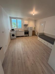 For rent Eysines 1 room 24 m2 Gironde (33320) photo 0