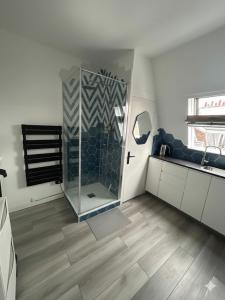 For sale 2 rooms 10 m2 Paris (75015) photo 0