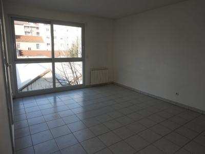 Louer Appartement Lyon-3eme-arrondissement 1083 euros