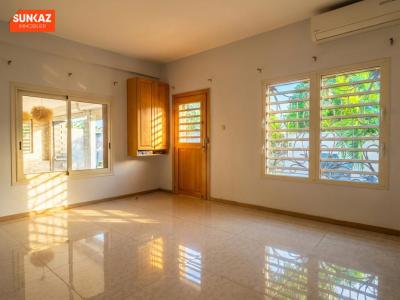 Louer Maison Saint-pierre 3900 euros