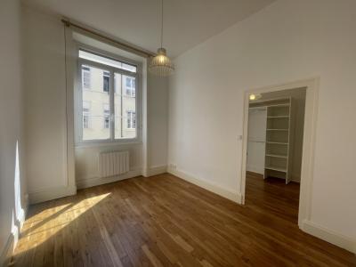 For rent Lyon-4eme-arrondissement 2 rooms 40 m2 Rhone (69004) photo 0