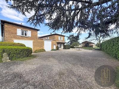 For sale Arnas PORTE-DES-PIERRES-DOREES 13 rooms 351 m2 Rhone (69400) photo 0